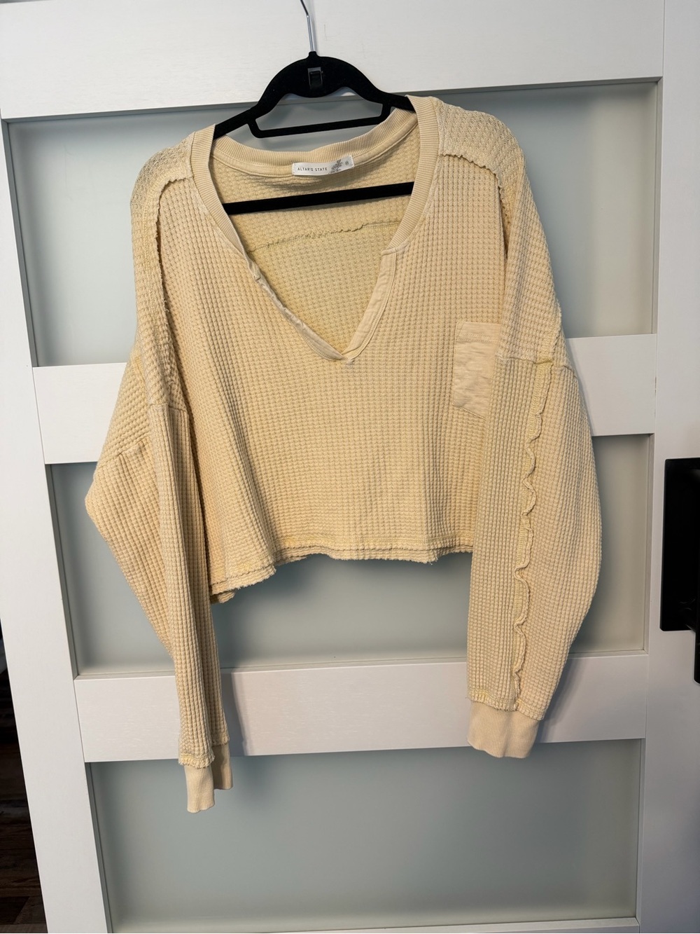 Altar'd State Cream Waffle-Knit Cropped V-Neck Sweatshirt